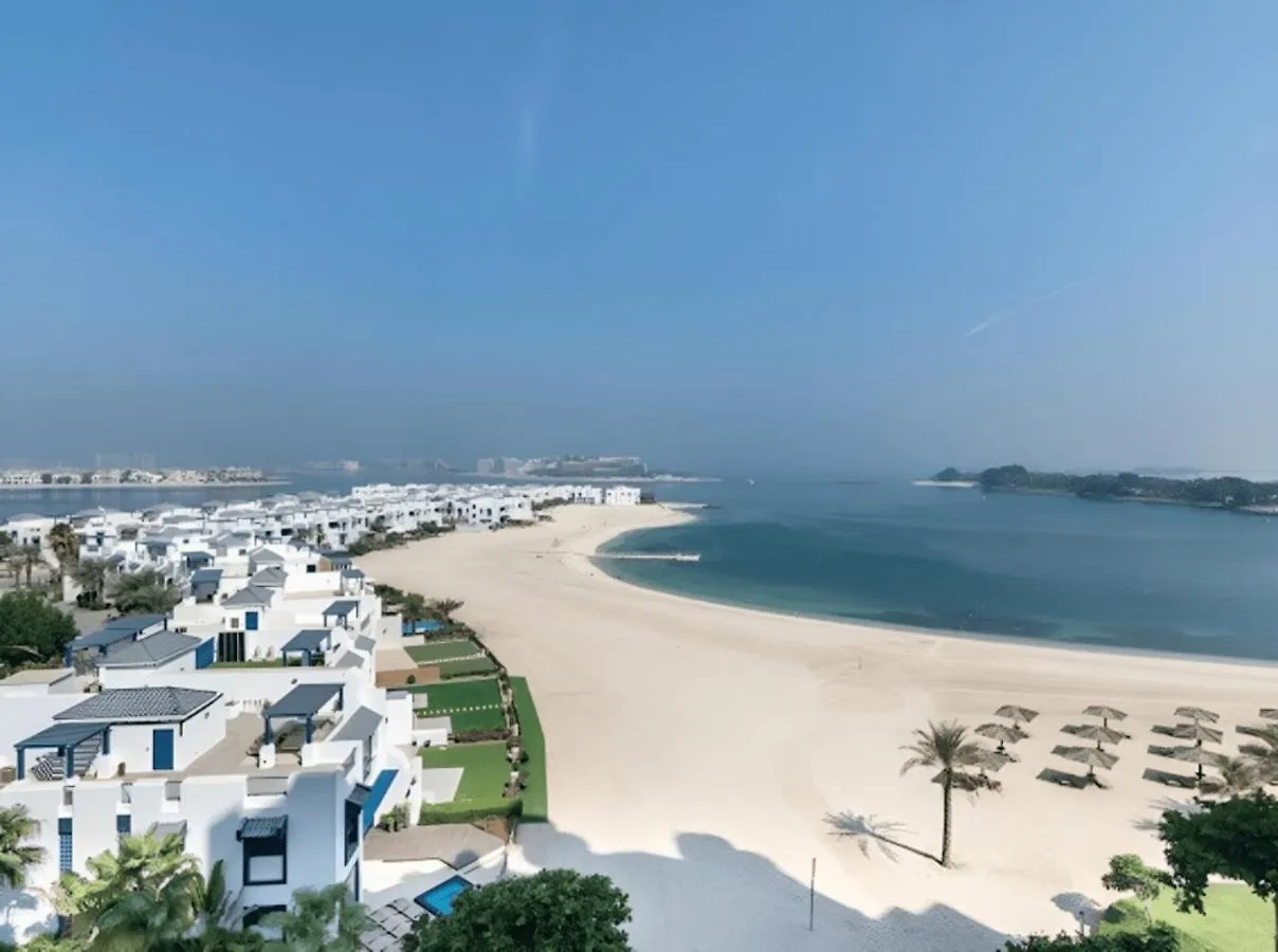 3 Bedroom Apartment In Palm Jumeirah, With Private Beach Access Dubai